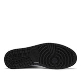 Air Jordan 1 Retro High 'Light Smoke Grey'