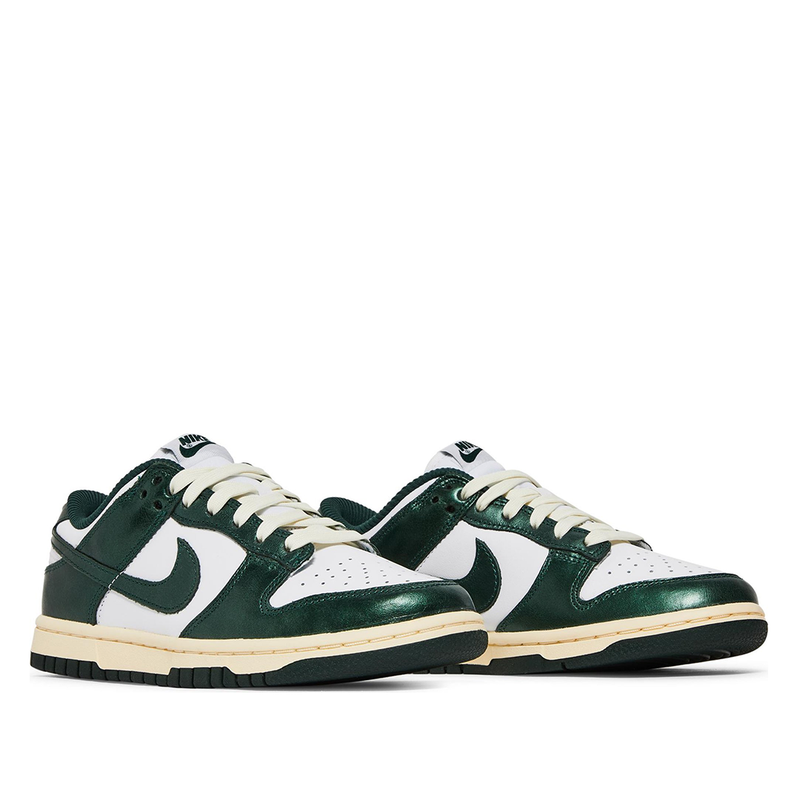 Nike Dunk Low 'Vintage Green' (W)